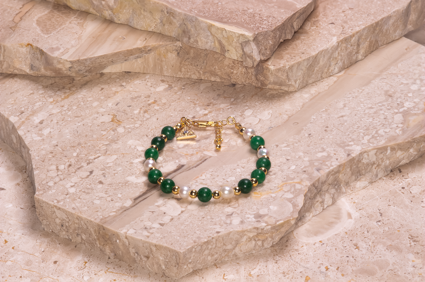 Green Jade & Pearl Beaded Bracelet