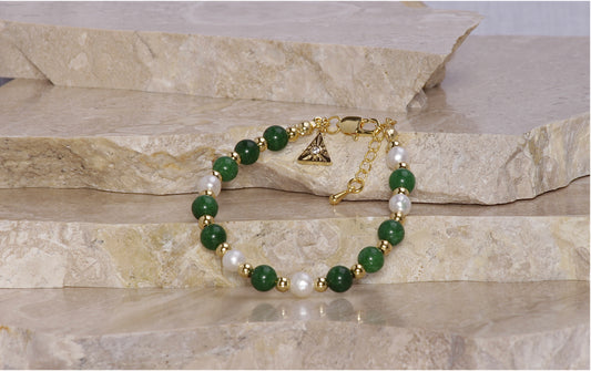 Green Jade & Pearl Beaded Bracelet
